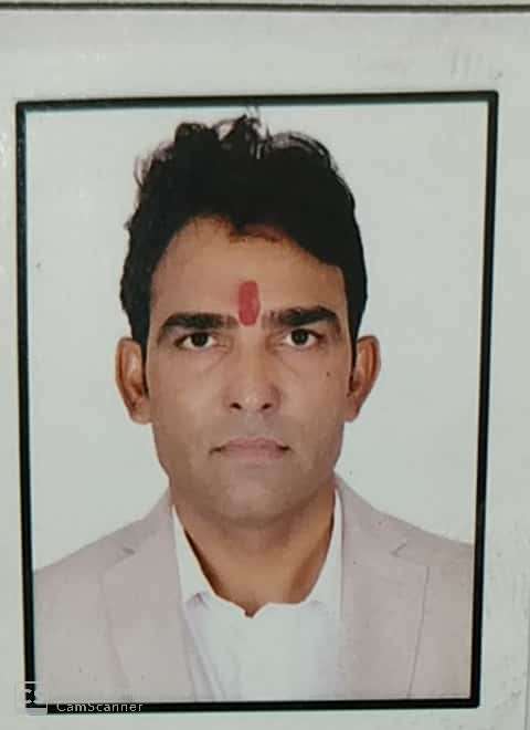 एडवोकेट मुकेश सिंह
