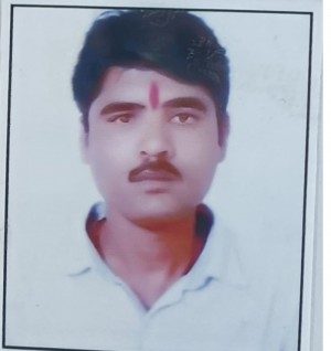 आशुतोष पाठक