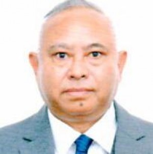 DR. AMAN WARR